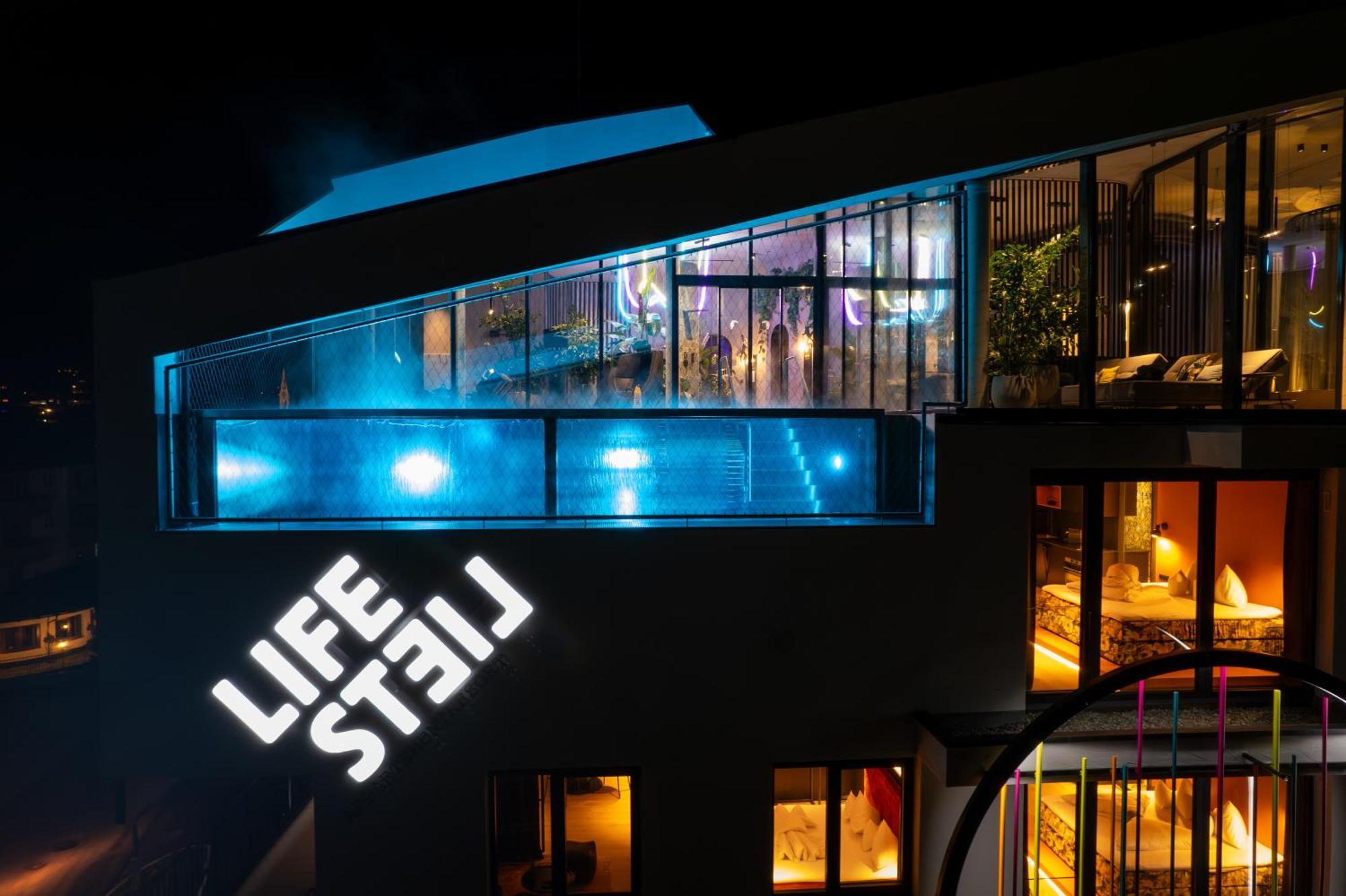 Lifesteil Aparthotel Умгаузен Екстер'єр фото